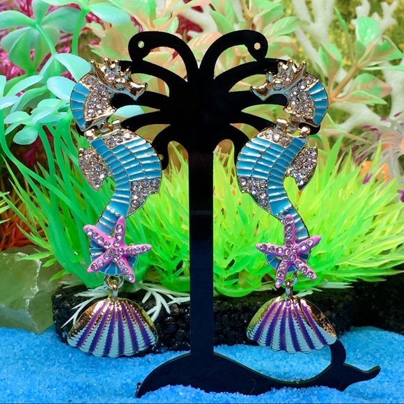 Enamel Seahorse Earrings with Rhinestones - Picture 6 of 8